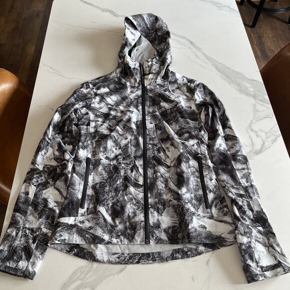 Lululemon Break a Trail Jacket Take Flight One Multi Full Zip Size 4 EUC $268 - Picture 1 of 12